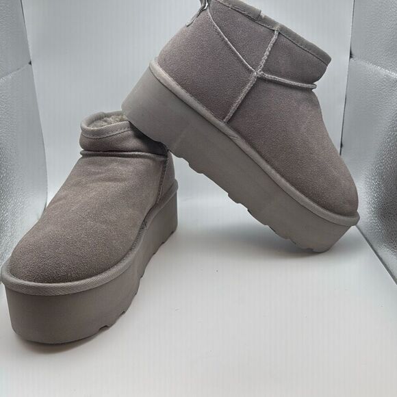 CUSHIONAIRE Hippy Womenβs Platform Ankle Bootsβ SIZE 8 GREY - Picture 6 of 7